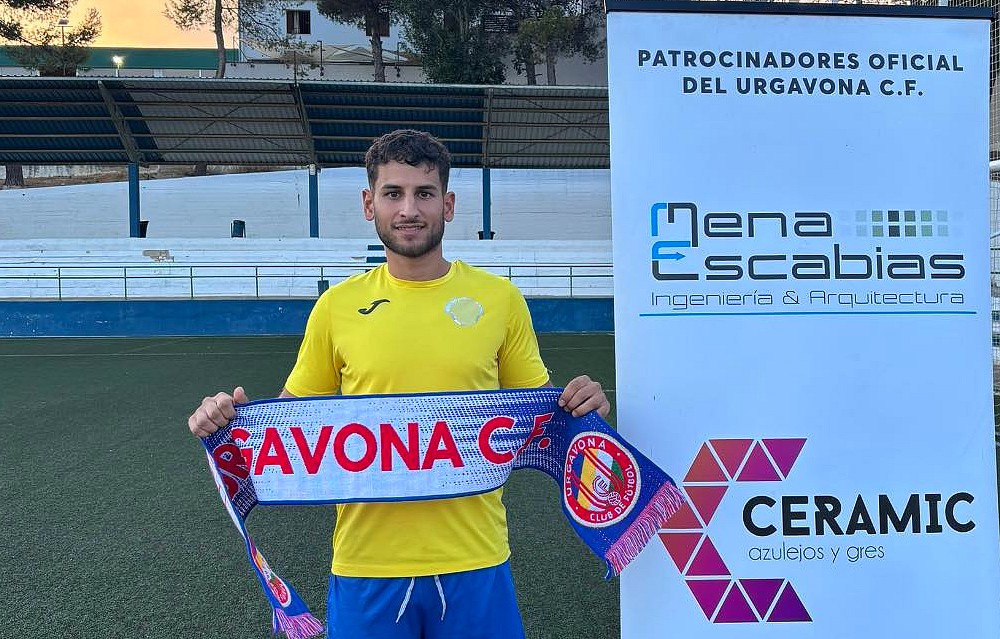 Juanca renueva con el Urgavona CF - Albero y Mikasa